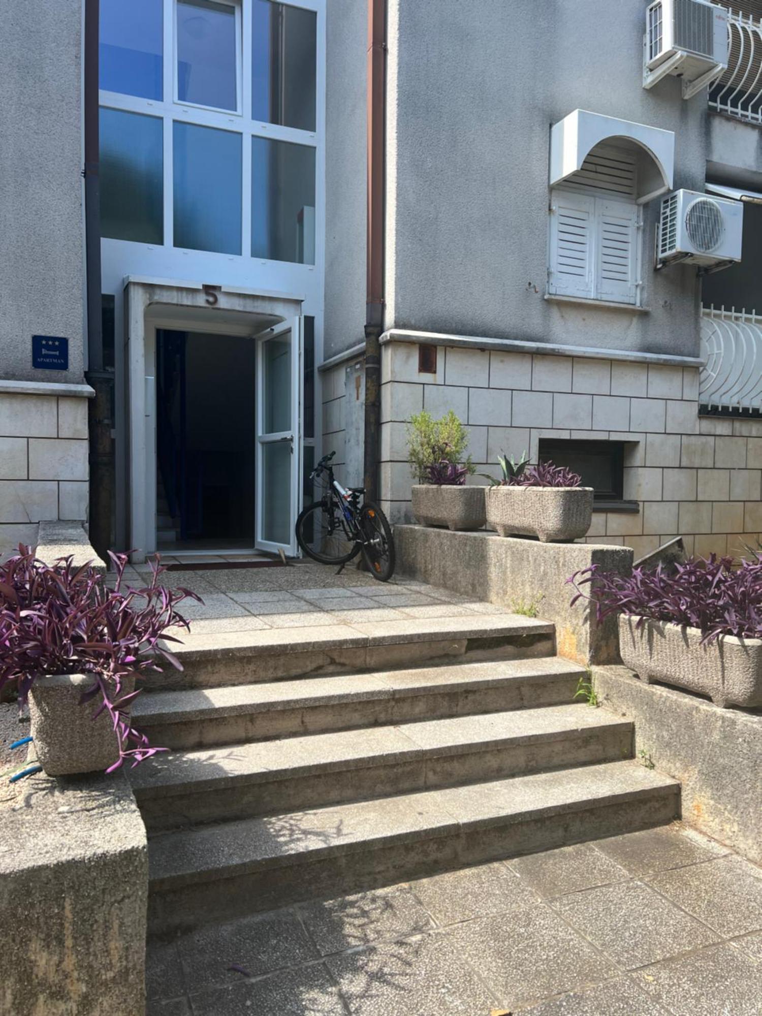 Apartman 奈维斯 外观 照片